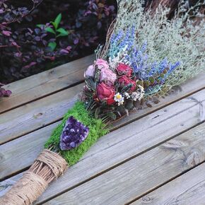 Love Wedding Brooms, Bride Bridegroom Jumping The Broom, 47 inch Life Size Natural Broom with Rose, Amethyst, Dried Flowers for Decorative Wedding