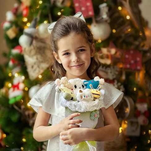 Plush Bouquets Doll, 13-inch Artificial Flowers Bouquet, Gift for Mom Wife Girlfriend Daughter, Birthday, Valentine's Day, Wedding, Anniversary, Graduation - White 5 Little and 1 Big in Saudi Arabia