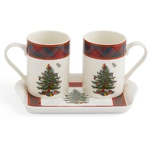 Spode Christmas Tree Polka Dot مج 10oz ومجموعة صينية مقاس 8 بوصات (مجموعة مكونة من 3 قطع) - أكواب بورسلين احتفالية مع صينية ميلامين، آمنة للاستخدام في غسالة الأطباق والميكروويف - مثالية للشوكولاتة الساخنة أو القهوة