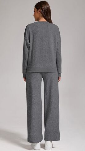 طقم بدلة رياضية نسائية مكونة من قطعتين من سويت شيرت وسروال رياضي كبير الحجم - ملابس كاجوال مريحة للخريف والشتاء مع جيوب in Kuwait