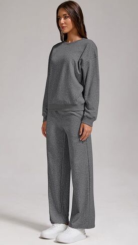 طقم بدلة رياضية نسائية مكونة من قطعتين من سويت شيرت وسروال رياضي كبير الحجم - ملابس كاجوال مريحة للخريف والشتاء مع جيوب in Kuwait