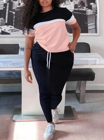 مجموعة أزياء LovelyWholesale مقاس كبير مكونة من قطعتين للنساء بدلة رياضية بأكمام قصيرة ومجموعة سراويل in Saudi Arabia