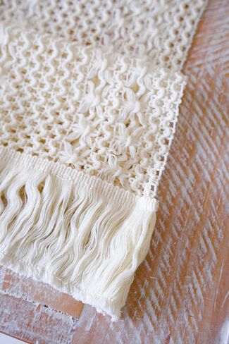 مفرش طاولة بوهو مع شرابات مقاس 11.8 × 70 بوصة (180 × 30 سم) مفرش طاولة كريمي لديكور منزل المزرعة ومفرش طاولة لتناول الطعام البوهيمي وديكور غرفة النوم ودش الزفاف الريفي من بابل مينت in Saudi Arabia