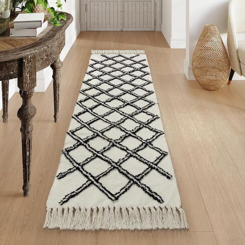 Hallway Runner Rug,Boho Cotton Washable Runner Rug for Bedroom 2'x6' Tufted Rug with Tassels,Hand Woven Soft Carpet Runner for Entryway Kitchen Laundry Room Bathroom(Cream) in Saudi Arabia