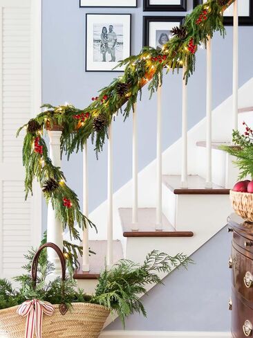 RECUTMS عيد الميلاد جارلاند 6 قدم الاصطناعي الأرز الصنوبر جارلاند واقعية الخضرة الشتاء مع التوت الأحمر جارلاند لعيد الميلاد حزب عيد الميلاد الجدول عباءة جدار غرفة في الهواء الطلق داخلي الشتاء الديكور in Kuwait