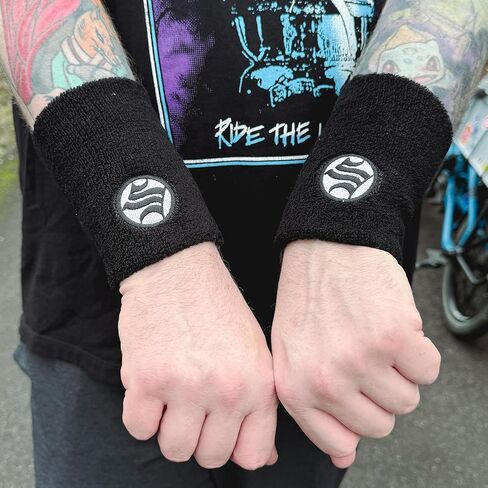Jamie Slays Sweatband for Guitarists in Saudi Arabia
