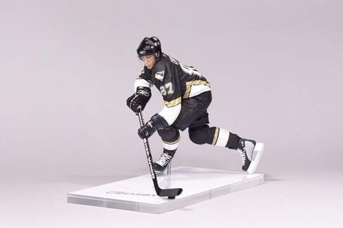 ألعاب ماكفارلين 6 بوصات سلسلة NHL 12 - قميص سيدني كروسبي الأسود in Saudi Arabia
