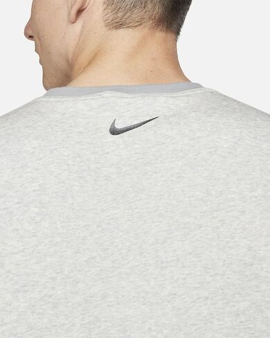 Nike Men's Yoga Crew Sweatshirt in Saudi Arabia