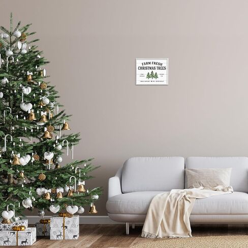 Stupell Industries White Planked Look Holiday Farm Fresh Christmas Trees شجرة التنوب والتنوب مؤطرة بفن جيكلي، 16 × 20، متعدد الألوان in Saudi Arabia