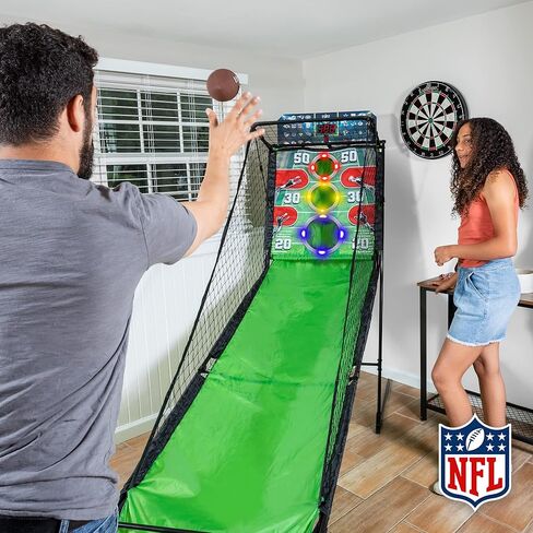 لعبة كرة القدم إيست بوينت سبورتس NFL 2 Minute Drill - لعبة كرة قدم أركيد داخلية قابلة للطي in Kuwait