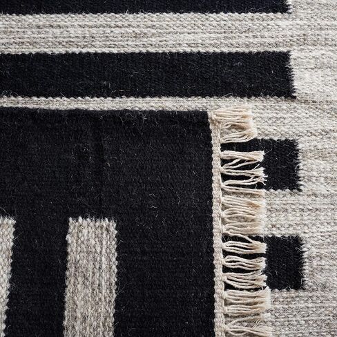 SAFAVIEH Striped Kilim Collection Runner Rug - 2'3" x 8', Beige & Black, Flat Weave Wool & Cotton Design, Ideal for High Traffic Areas in Living Room, Bedroom (STK806B) in Saudi Arabia