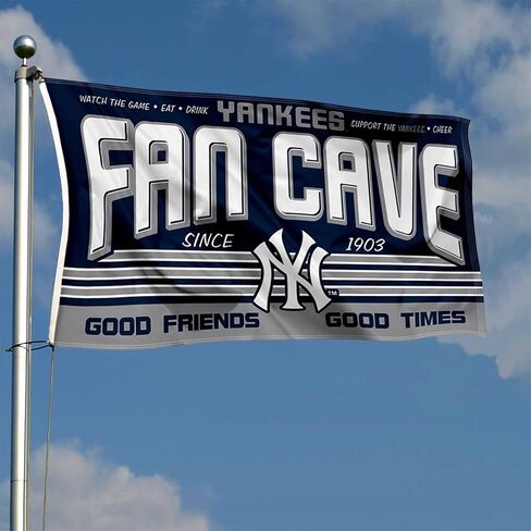 علم WinCraft NY Yankees Fan Man Cave راية in Saudi Arabia