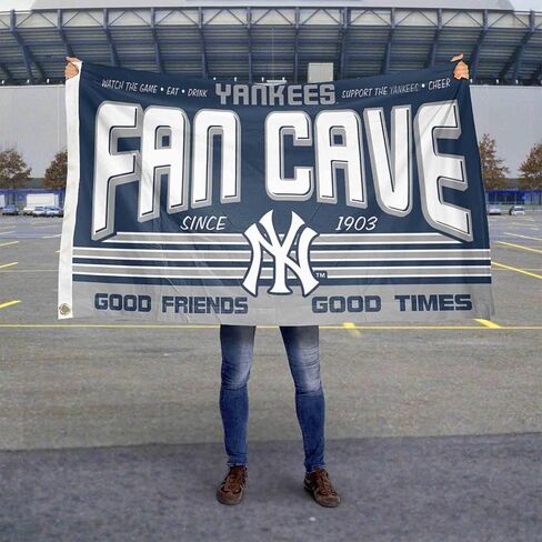 علم WinCraft NY Yankees Fan Man Cave راية in Saudi Arabia
