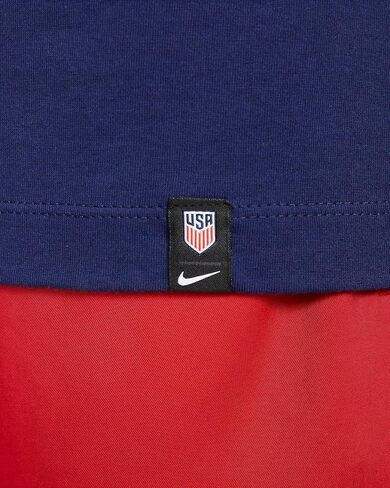 تي شيرت NIKE USA Pride Believe للرجال بألوان الفريق الوطني مقاس X-Large باللون الأزرق الداكن in Saudi Arabia