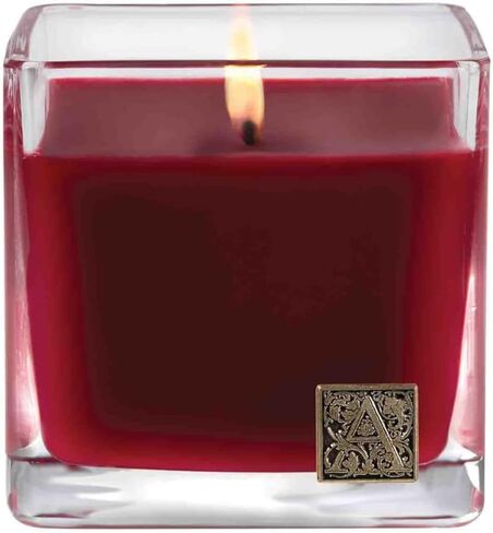 Aromatique The Smell of Christmas Glass Cube 12oz شمعة معطرة مع ميدالية معدنية لديكور المنزل والهدايا in Kuwait