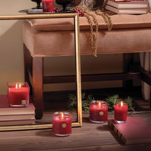 Aromatique The Smell of Christmas Glass Cube 12oz شمعة معطرة مع ميدالية معدنية لديكور المنزل والهدايا in Kuwait