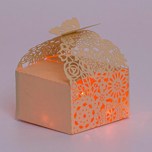 50 قطعة من صناديق هدايا الفراشات المقطوعة بالليزر - هدية بيضاء أنيقة in Kuwait