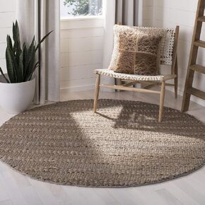 SAFAVIEH Natural Fiber Collection Area Rug - 6' Round, Beige, Handmade Braided Woven Jute, Ideal for High Traffic Areas in Living Room, Bedroom (NF212B)