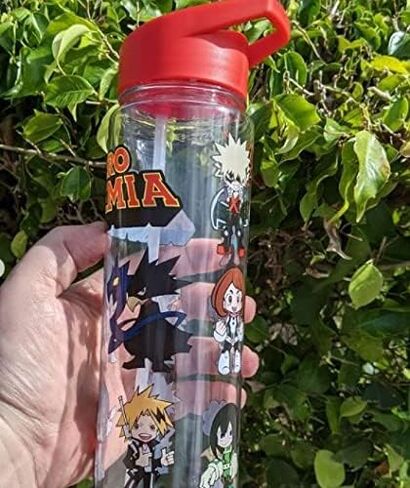 زجاجة مياه ماي هيرو أكاديميا من جاست فانكي، زجاجة مياه من الفئة 1A سعة 24 أونصة in Kuwait