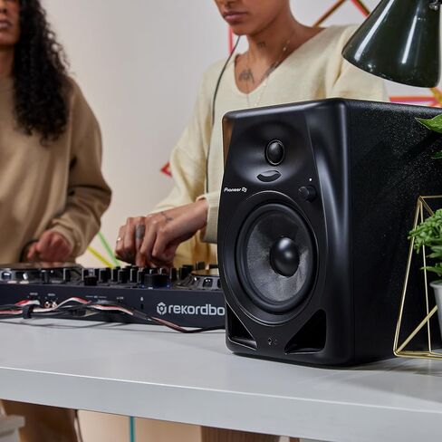 مكبر صوت نشط بشاشة 5 بوصة من بايونير DJ DM-50D - أسود in Kuwait