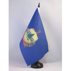 علم طاولة ألاسكا من AZ FLAG مقاس 10.16 سم × 15.24 سم - علم مكتب ولاية ألاسكا الأمريكية 15 × 10 سم - عصا وقاعدة بلاستيكية سوداء in Kuwait