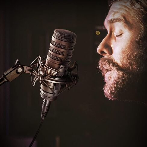 SONICAKE XLR Microphone Cable Male to Female 3 Pin Nylon Braided for Studio Recording and Live Production 10 Feet/3M, Black in Kuwait