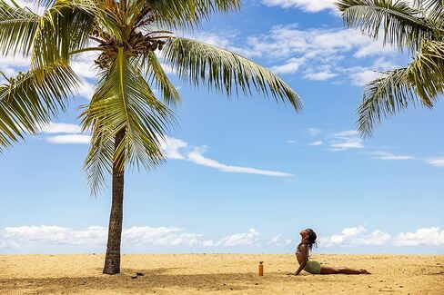 قارورة مائية بغطاء من القش بغطاء مرن للفم مقاس 24 أونصة in Kuwait