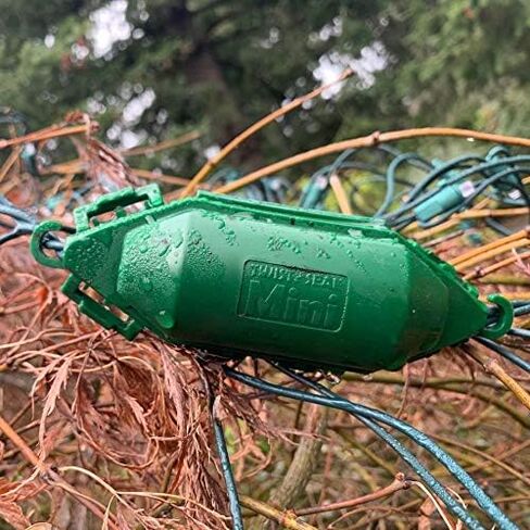 Mini Holiday Light Cord Protector and Christmas Light Plug Cover - Green (5 Pack) in Kuwait
