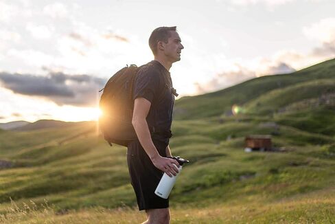 CamelBak eddy+ Water Bottle with Straw 32oz - Insulated Stainless Steel, Larkspur in Kuwait