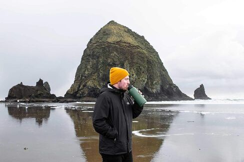 CamelBak eddy+ Water Bottle with Straw 32oz - Insulated Stainless Steel, Larkspur in Kuwait