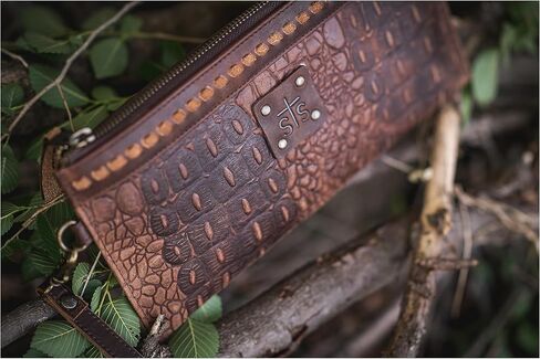STS Ranchwear Catalina Croc Clutch in Saudi Arabia