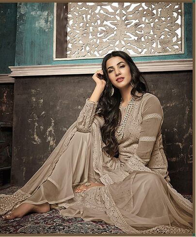 ShopNstyle جاهز للارتداء ملابس زفاف نسائية على الطراز الهندي/الباكستاني مصممة بالازو بدلة السلوار المستقيمة للنساء in Kuwait