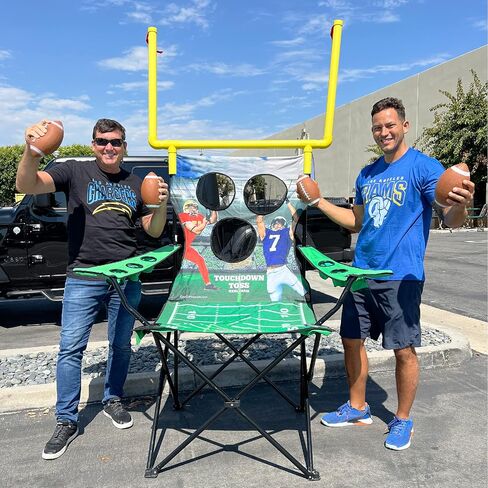 مجموعة ألعاب القذف والكراسي الخلفية مقاس XXL العملاقة - بطول 8 بوصات - لعبة كرة قدم خارجية تتسع لشخصين إلى 4 أشخاص - تتضمن كرات القدم ومضخة هواء وحقيبة للركل وحقيبة تخزين - للخياطة والفناء الخلفي والشاطئ والمتنزهات in Kuwait