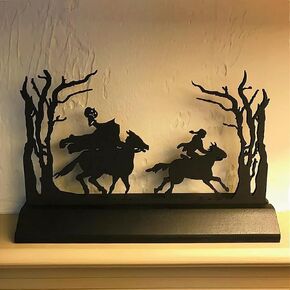 Halloween Headless Horseman Statue, Metal Artwork Halloween Village Decor Table Statues Metal Silhouette Headless Horseman Scene Figurine Standing Hollow Desk Decor