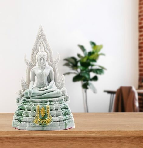 BUDDHO Chinnaraj Thai Buddha Statue for Home Decor 8" h Gold Buddha Sculpture Small Gift Office Gift Office Decor Figurines Meditation Altar Sculpture in Kuwait