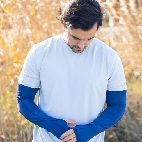 تي شيرت رجالي بأكمام قصيرة بعامل حماية من الأشعة فوق البنفسجية 50+ in Saudi Arabia