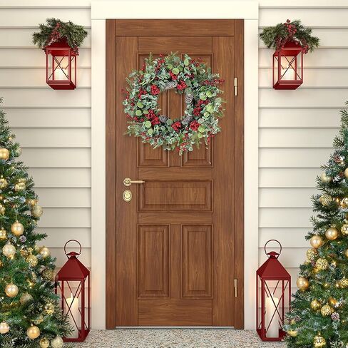 sggvecsy 22 بوصة إكليل عيد الميلاد الاصطناعي للباب الأمامي عيد الميلاد إكليل التوت الأحمر مع إبر الصنوبر مخاريط الصنوبر أوراق الأوكالبتوس زينة عيد الميلاد لجدار الشتاء في الهواء الطلق ديكور المنزل عطلة عيد الميلاد in Kuwait