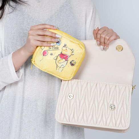 قطعتان من حامل فترة تخزين المناديل الصحية من Pooh Bear، حقيبة تخزين الفوط الصحية Eeyore Piglet، حامل وسادة تامبون للنساء (أصفر) in Kuwait