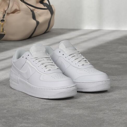 NIKE Girl's Basketball Shoe, 7.5 US in Kuwait