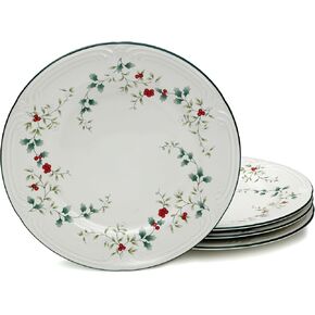 Pfaltzgraff Winterberry 10-1/2-Inch Dinner Plates, Set of 4, White