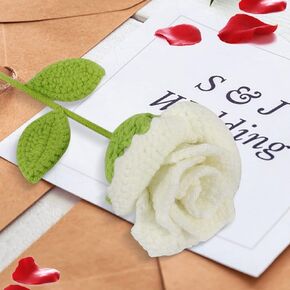 قطعتان من زهور الصوف الاصطناعية المحبوكة من الكروشيه والزهور المصنوعة يدويًا والنباتات المزيفة وباقة الزفاف في الأماكن المغلقة والخارجية والمنزل والمطبخ وطاولة المكتب لديكور الكريسماس (وردي)