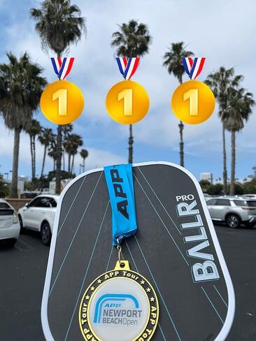 مجداف BALLR Pro Pickleball مع سطح من ألياف الكربون الخام T700 - 16 مم - معتمد من USAPA in Kuwait