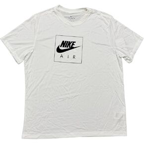 Nike Sportswear Men's Graphic Short Sleeve T-Shirt