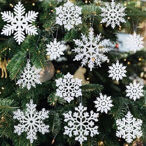 36pcs White Snowflake Ornaments Christmas Tree Decorations, Glitter Plastic Snow Flakes Christmas Ornaments in 5 Patterns for Tree Garland Indoor Outdoor Winter Wonderland Decor