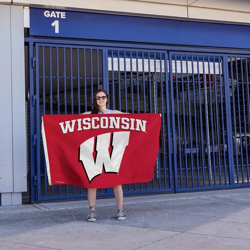 لافتة علم Rico Industries NCAA Wisconsin Badgers مقوسة مقاس 3 × 5 بوصات على جانب واحد - داخلي أو خارجي - ديكور منزلي in Saudi Arabia