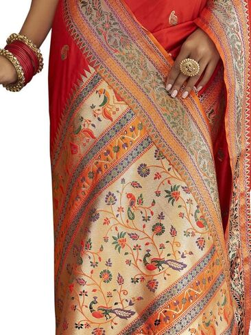 ساري نسائي من الحرير Paithani Jacquard مع قطعة بلوزة غير مخيطة in Kuwait