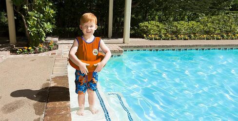 Poolmaster Learn-to-Swim Vest, Adjustable Tube Floatation Swim Trainer and Swim Aid for Kids Ages 3 to 6 Years, Blue in Saudi Arabia