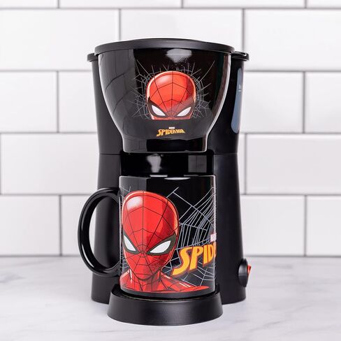 Uncanny Brands Star Wars The Mandalorian & Baby Yoda Single Cup Coffee Maker Gift Set with 2 Mugs - Cup of Java with Mando & Baby Yoda in Saudi Arabia