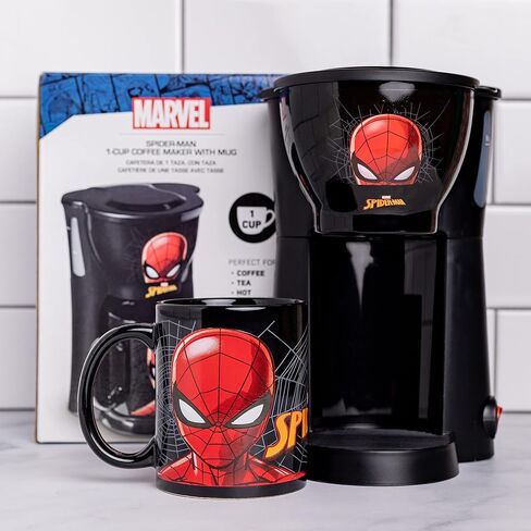 Uncanny Brands Star Wars The Mandalorian & Baby Yoda Single Cup Coffee Maker Gift Set with 2 Mugs - Cup of Java with Mando & Baby Yoda in Saudi Arabia