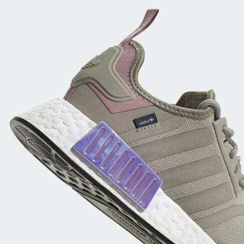 حذاء Adidas NMD_R1 للسيدات مقاس 7، اللون: كتان/كتان/بنفسجي سحري in Saudi Arabia